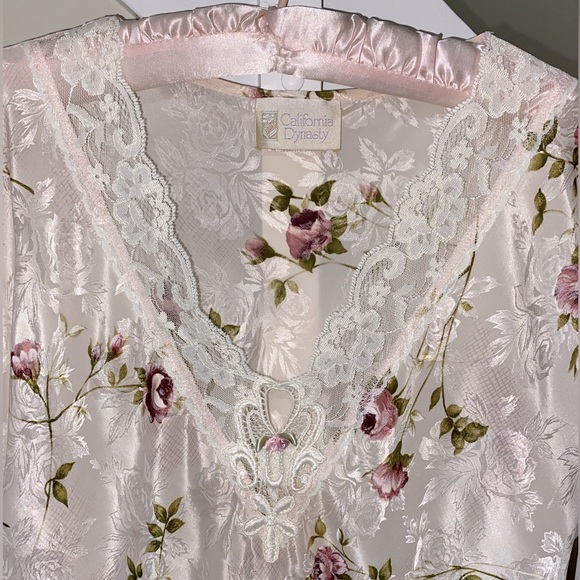 California Dynasty Floral Nightgown and Robe Set Size Small - Picture 7 of 14